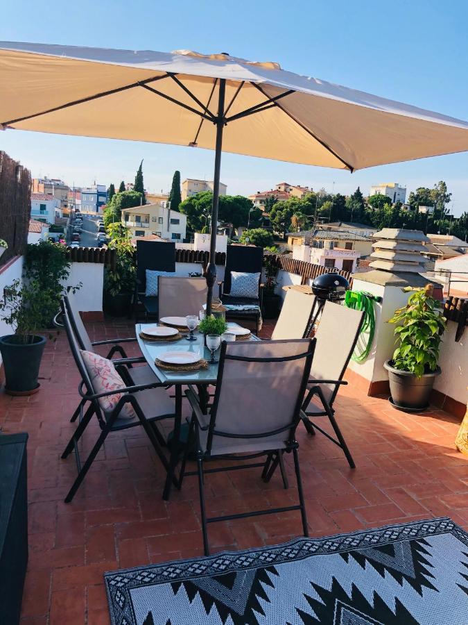 Apartamento Con Terraza Y Piscina En มัลกรัตเดมาร์ ภายนอก รูปภาพ