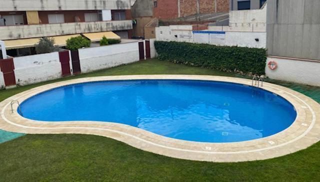 Apartamento Con Terraza Y Piscina En มัลกรัตเดมาร์ ภายนอก รูปภาพ