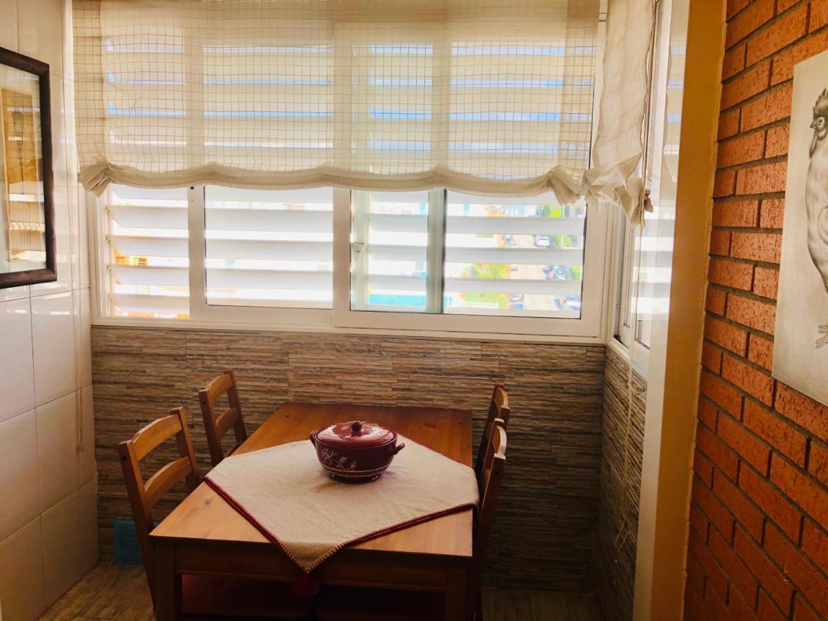 Apartamento Con Terraza Y Piscina En มัลกรัตเดมาร์ ภายนอก รูปภาพ